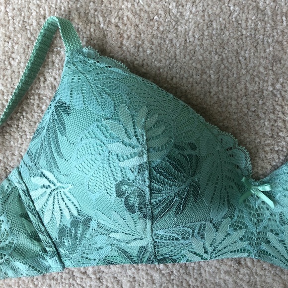 NEW La Vie en Rose lightly lined wireless bra 34A - Picture 4 of 6